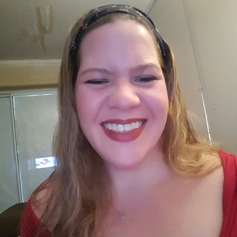 Meet your Posher, Mandy